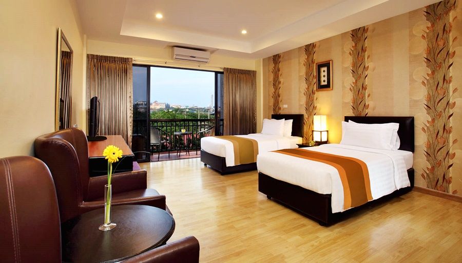 Nova Park Hotel 4*