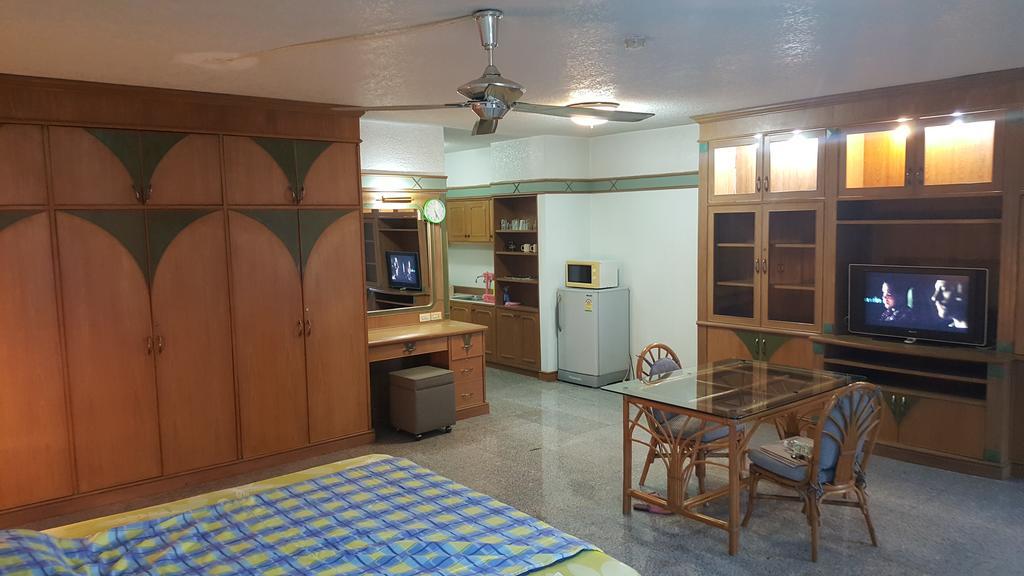 Apartment Ocean View Markland Beach Road Soi 1 Pattaya
