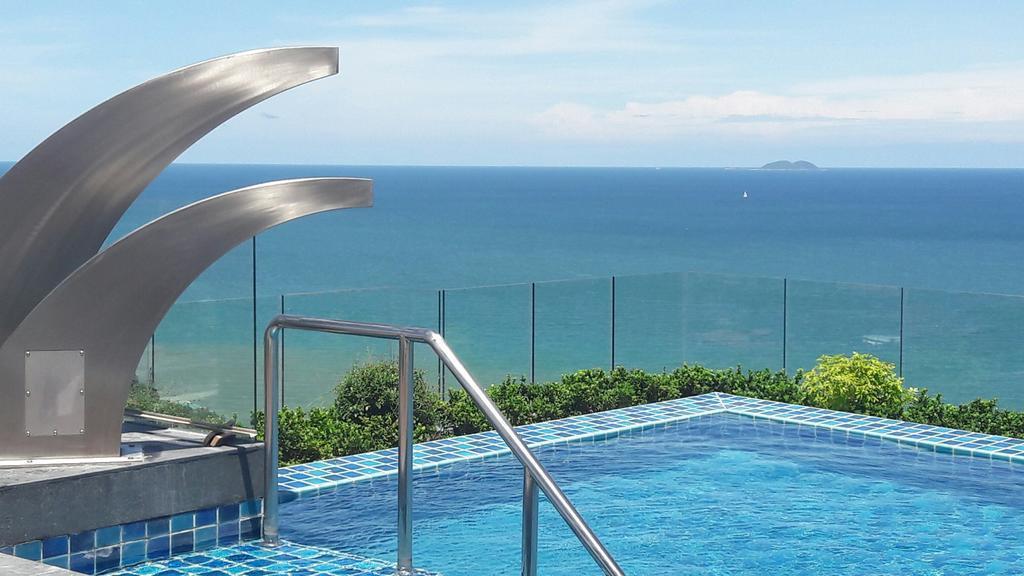 Luxury Seaview The Peak Towers 200m To Apartment Pattaya