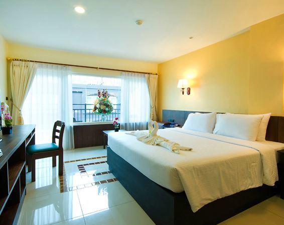 Hotel Baywalk