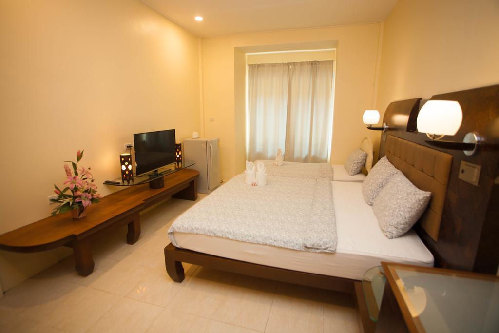 Lotusland Resort 3*