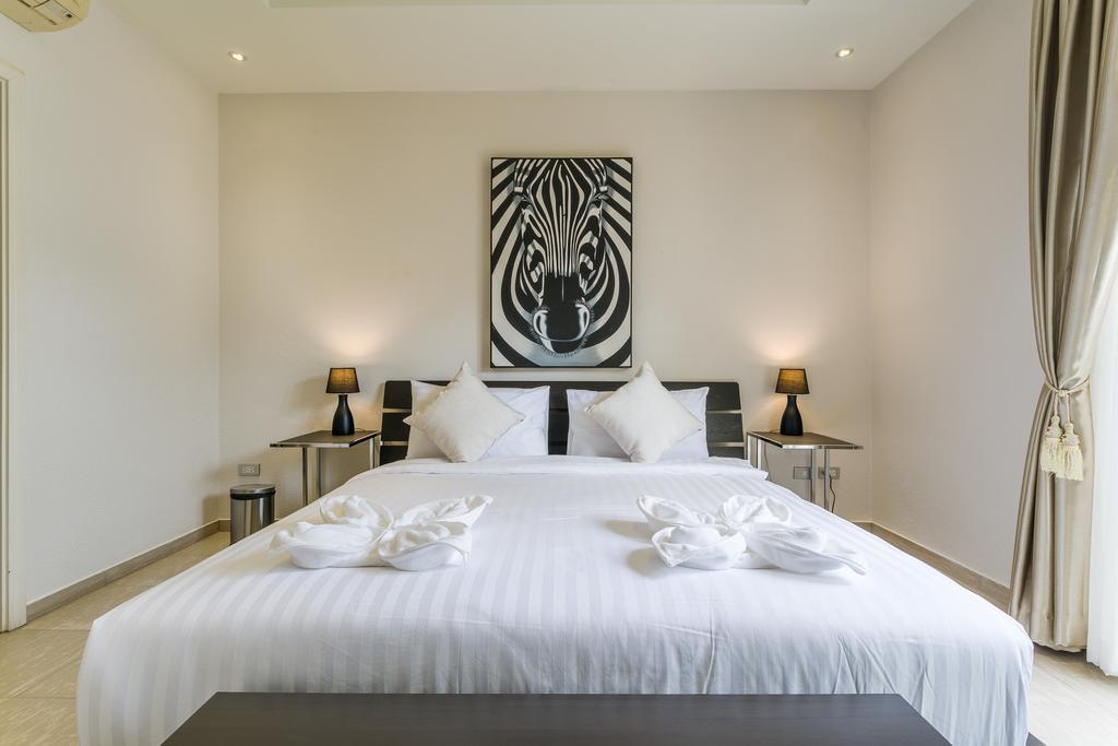 Luxury Pool 3br 6-8 Persons (adults Only) * Pattaya