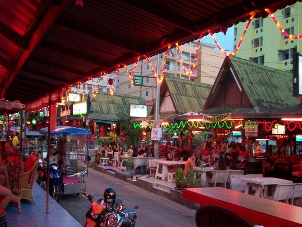 Hotel Arya Pattaya