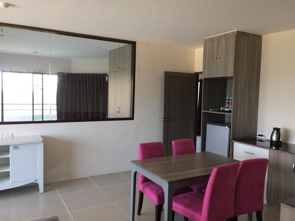 R-con Wongamat Apartment Pattaya