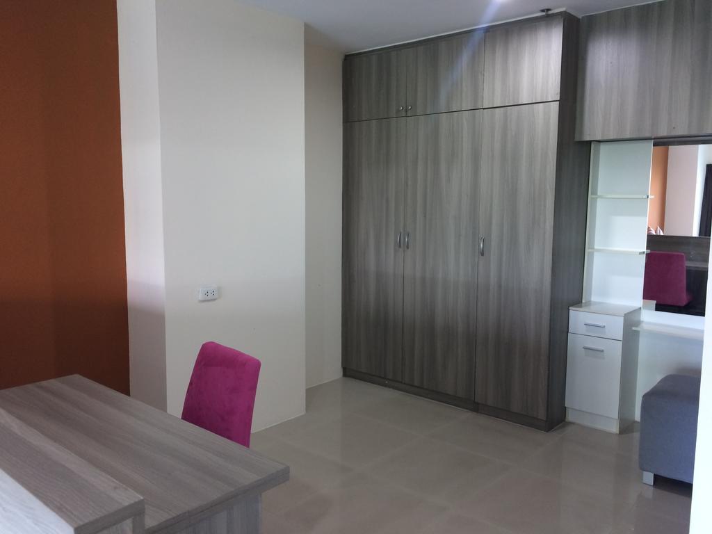 R-con Wongamat Apartment Pattaya