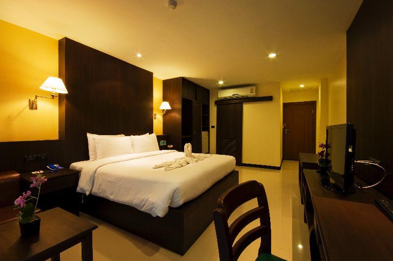 Hotel Baywalk 3*