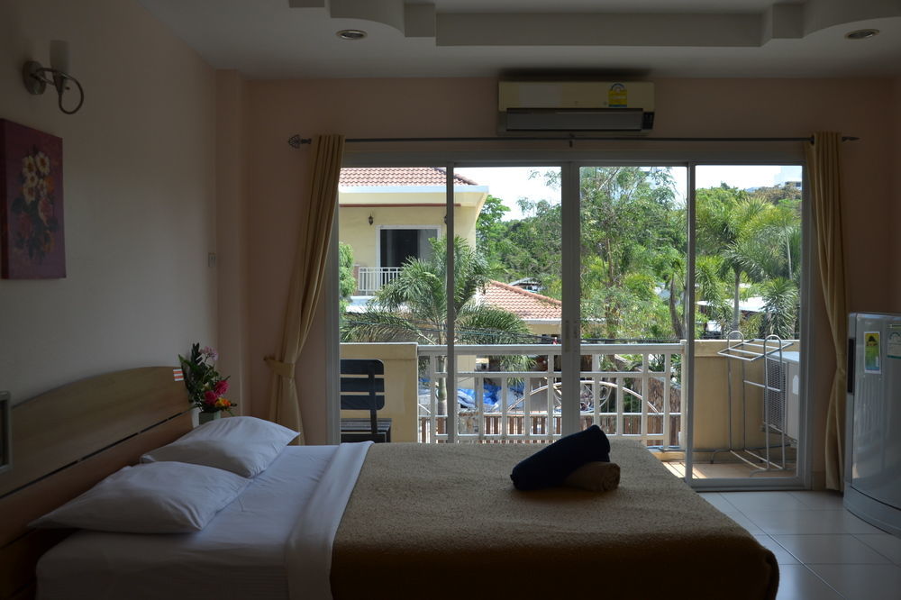 Jardin Hotel 3*