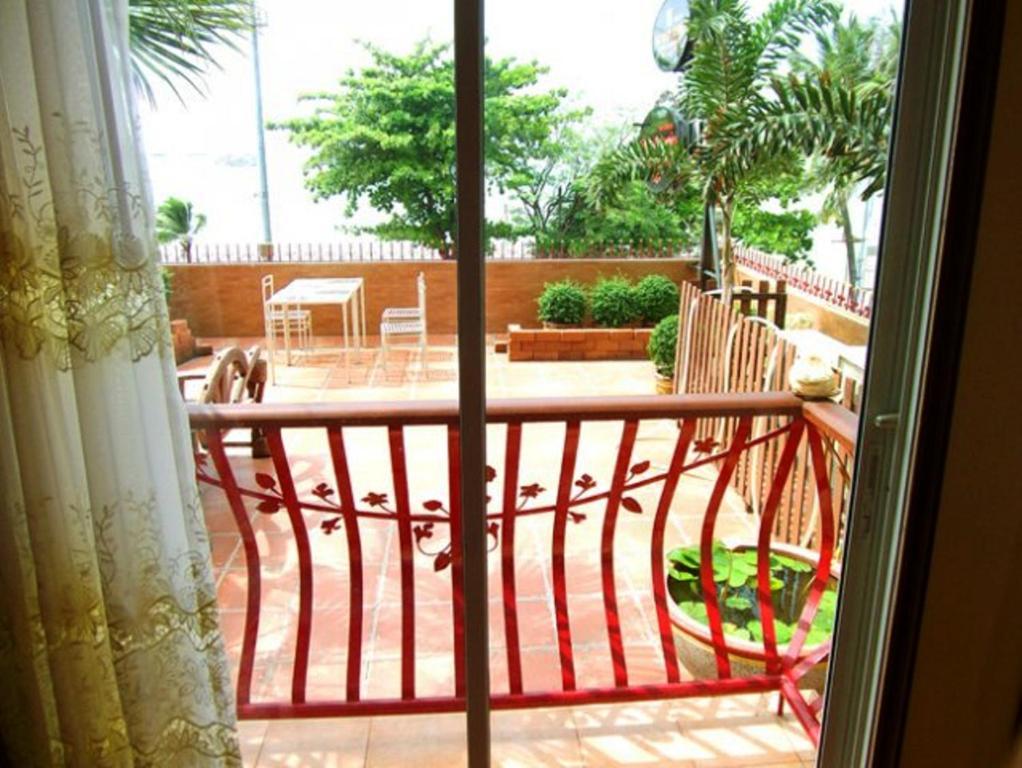 The Red Balcony 2*