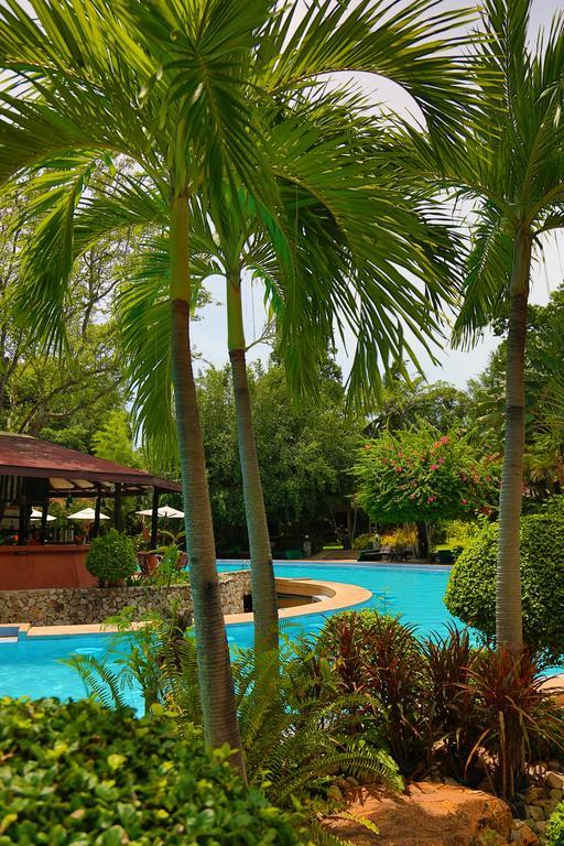 Resort Loma & 3*