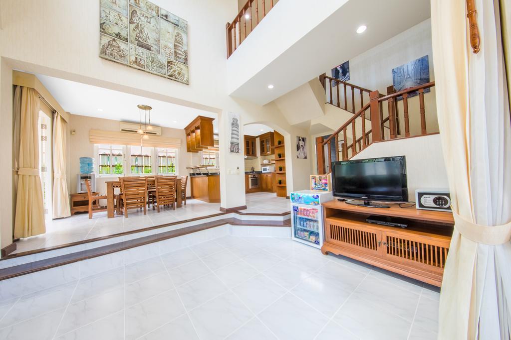 Royal Beach pool villa pattaya