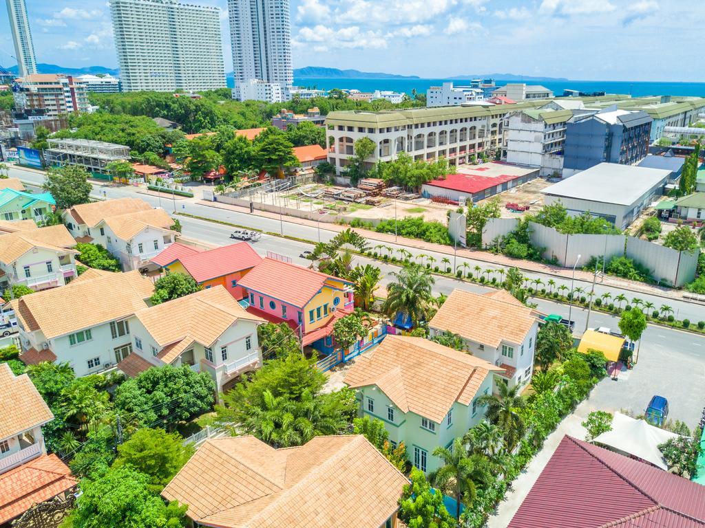 Royal Beach pool villa pattaya Villa