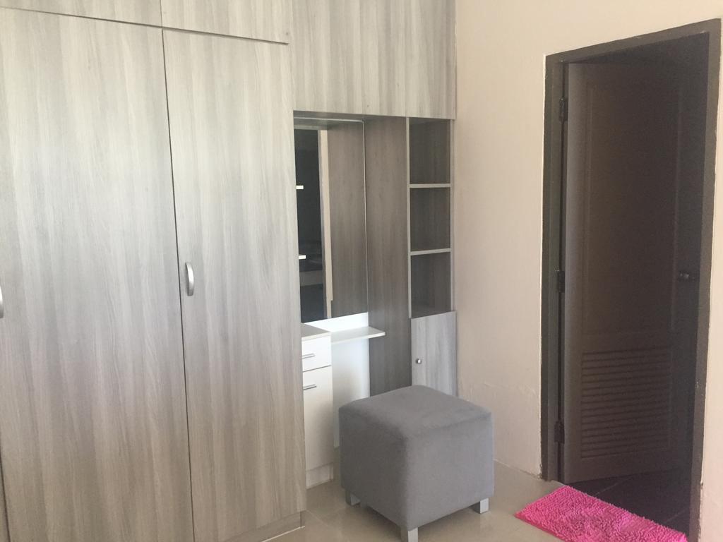 Apartment R-con Wongamat Pattaya