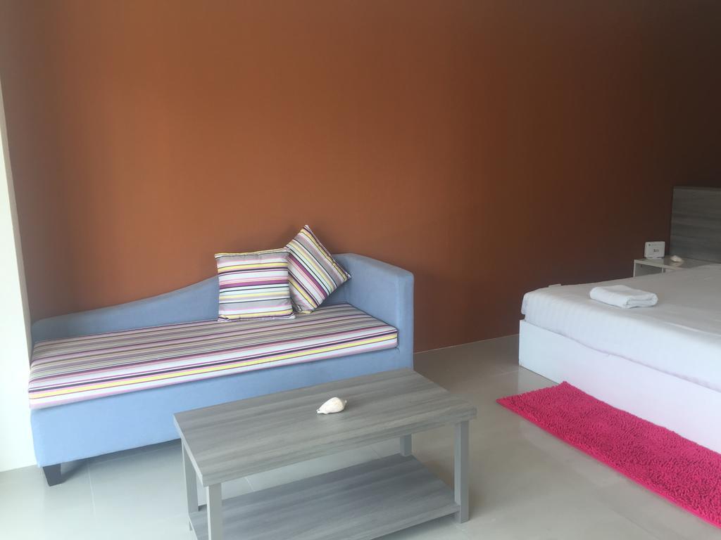 Apartment R-con Wongamat *