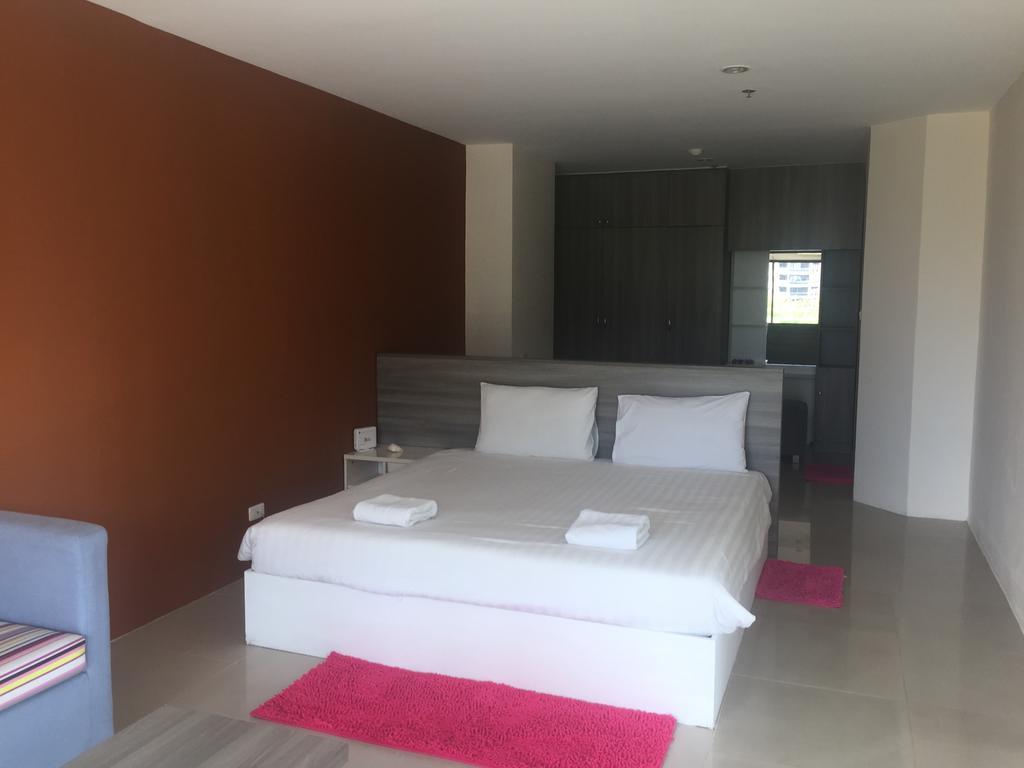 Apartment R-con Wongamat Pattaya