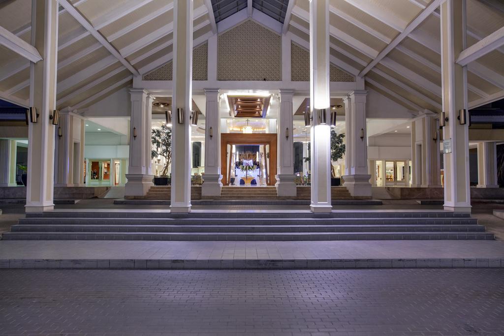 Dusit Thani Resort