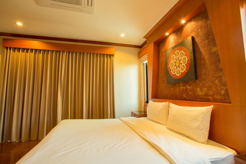Villa Natcha Pool Pattaya