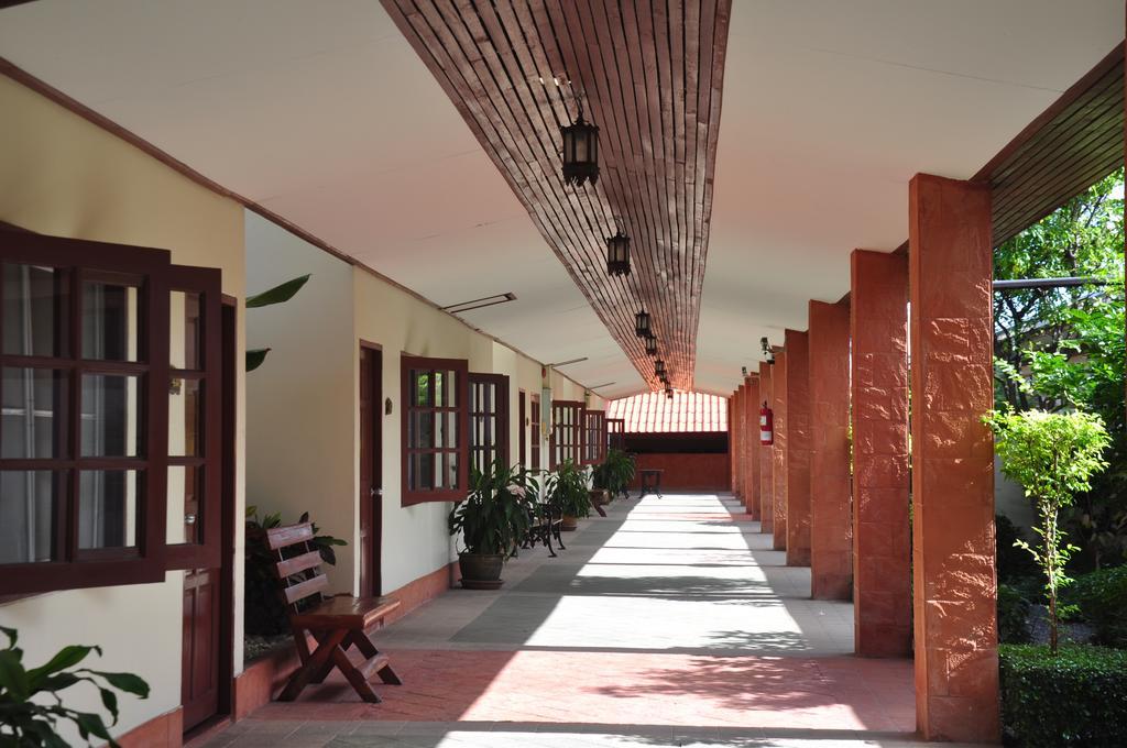 Sabai Resort 3*