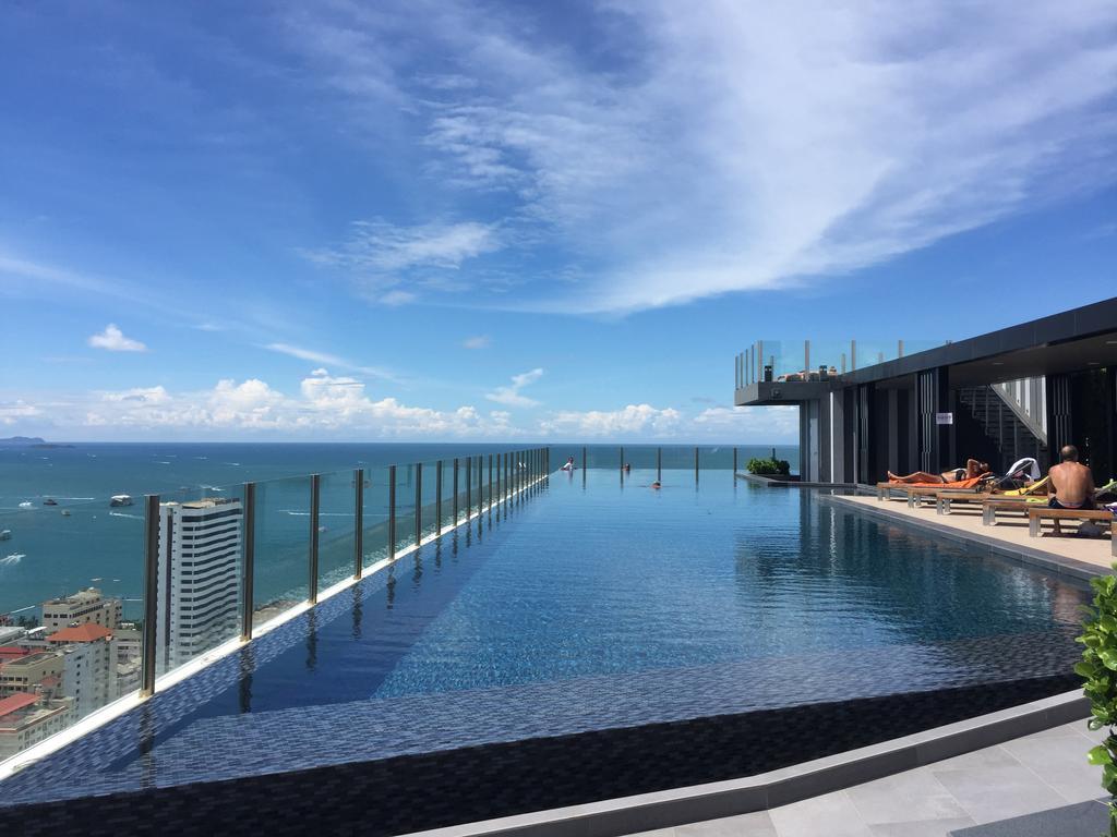 Base By Alex * Pattaya