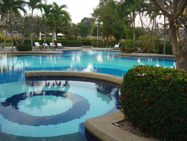 Krisda Golden Condotel Cliff & Park * Pattaya