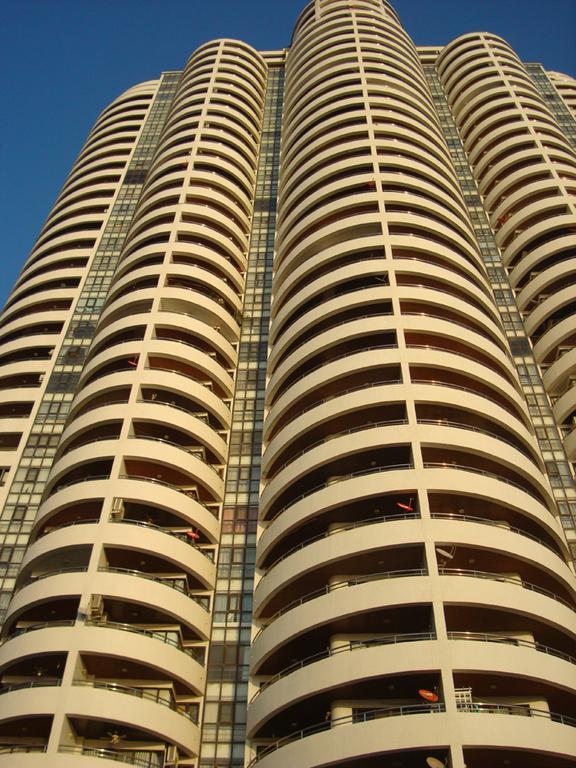 Krisda Golden Condotel Cliff & Park Apartment Pattaya