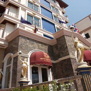 Rita & 3* Pattaya