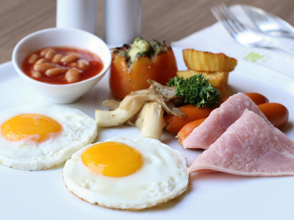 Ibis Hotel 3*