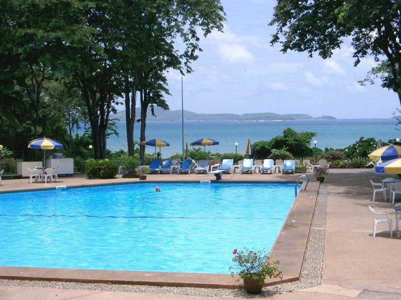 Island View Hotel 3*
