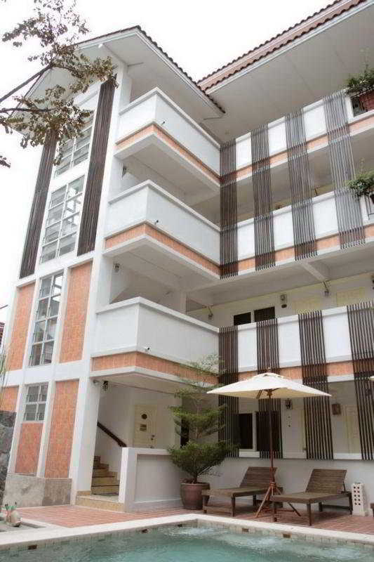 Hotel Nantra De Boutique 3*