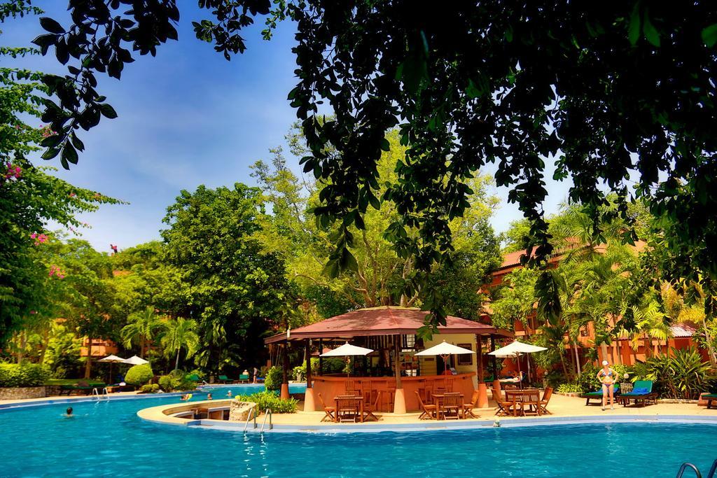 Loma & Resort