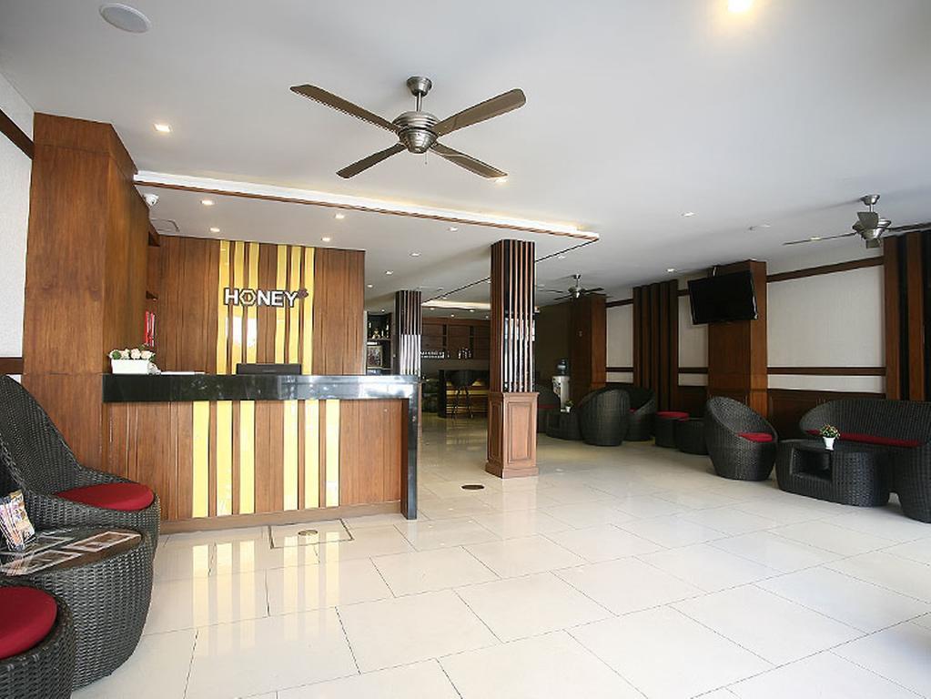โรงแรม Honey 3*