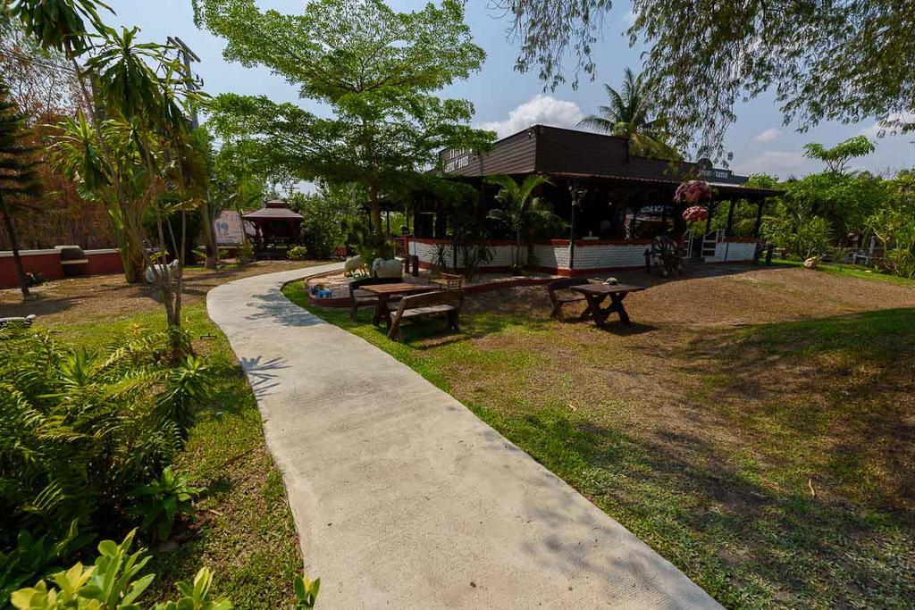 Hotel Cowboy Farm Pattaya