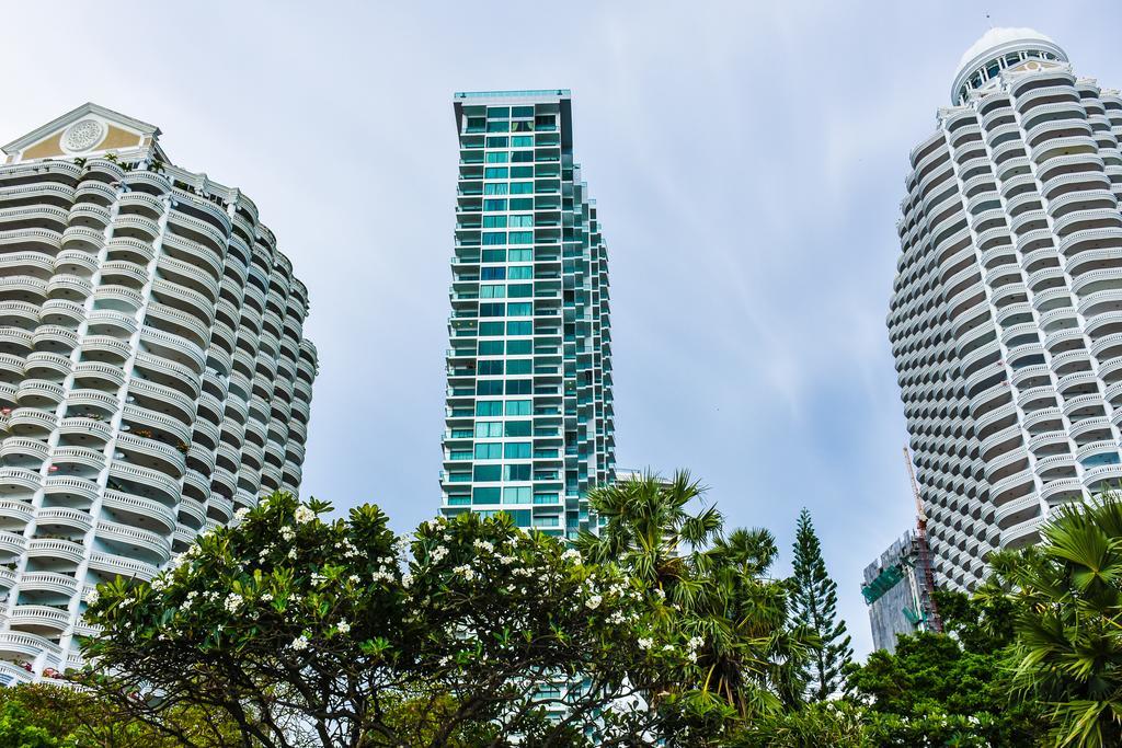 Wongamat Tower Condominium * Pattaya