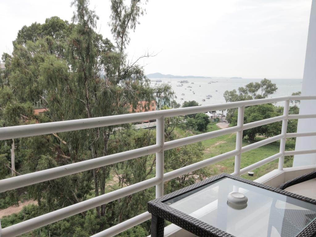 Apartment View Talay 6 By Pat 42