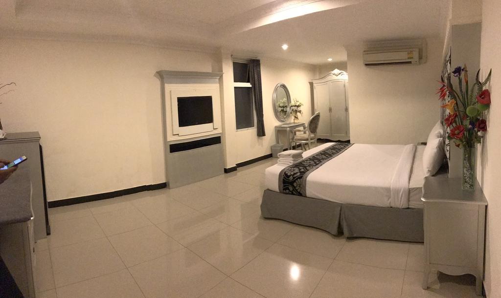 Hotel International