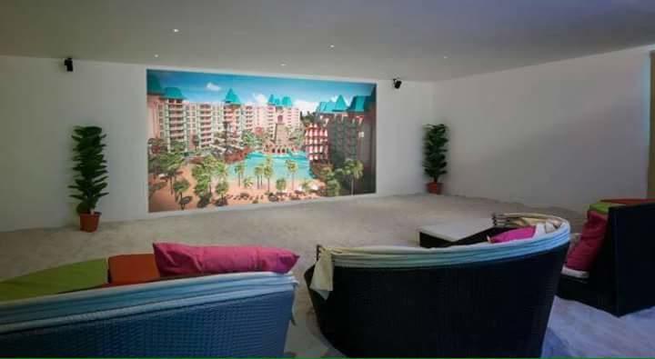 Grande Caribbean By Suneeya *