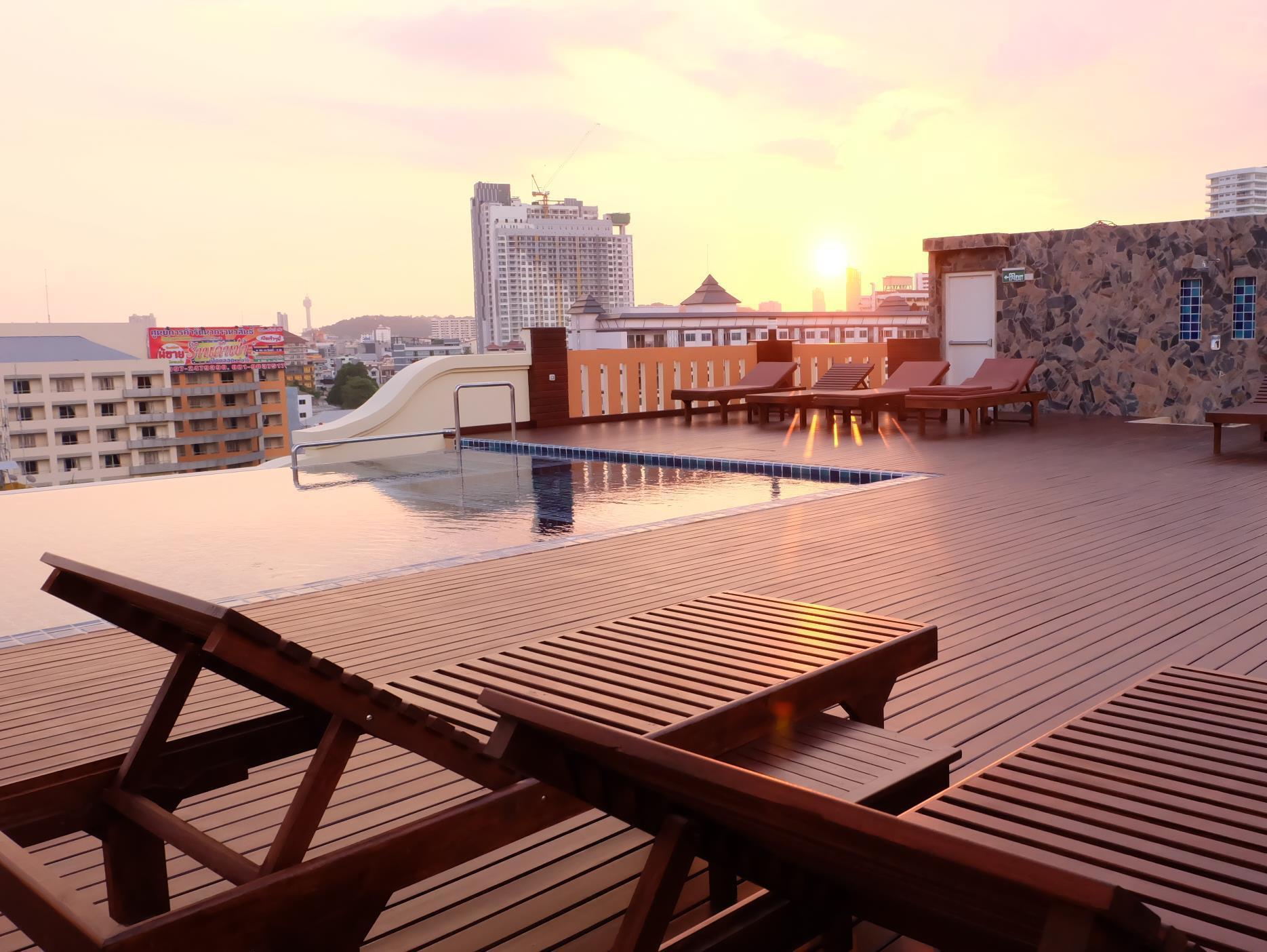 D Hotel