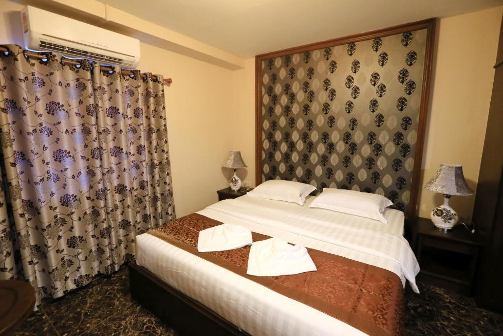 Inn Katesiree House *