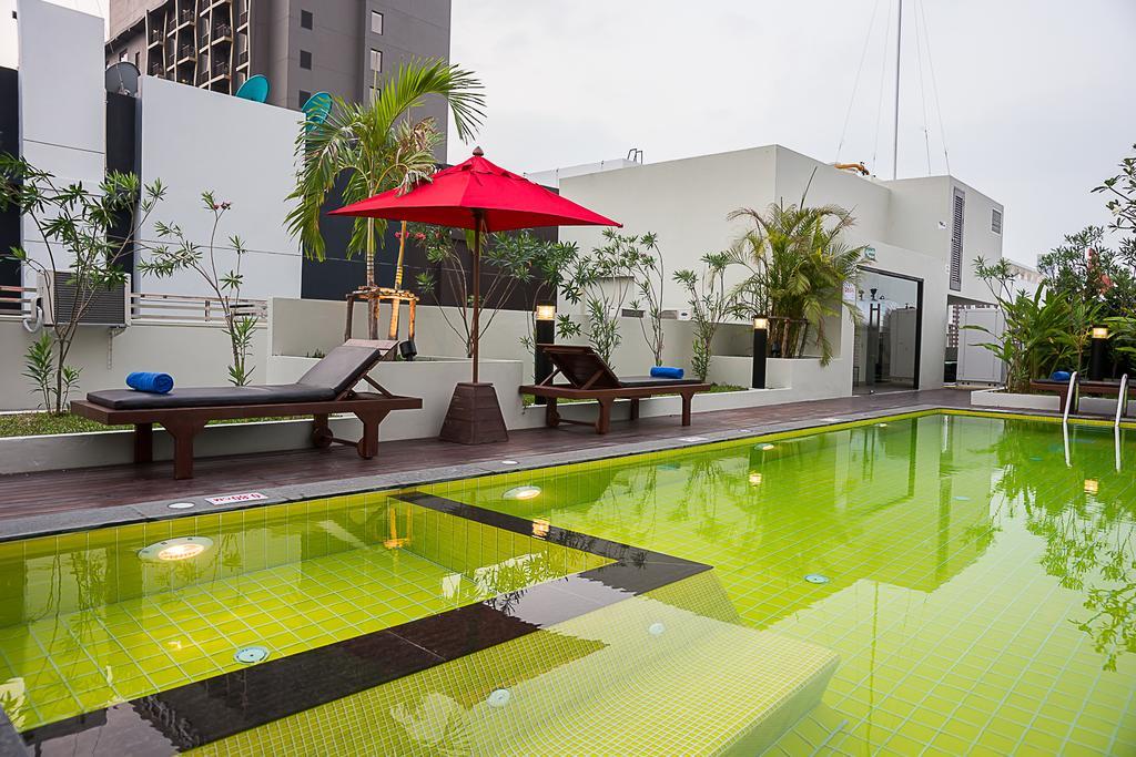 Sunshine Hip Hotel