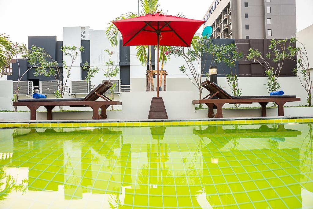 Sunshine Hip Hotel