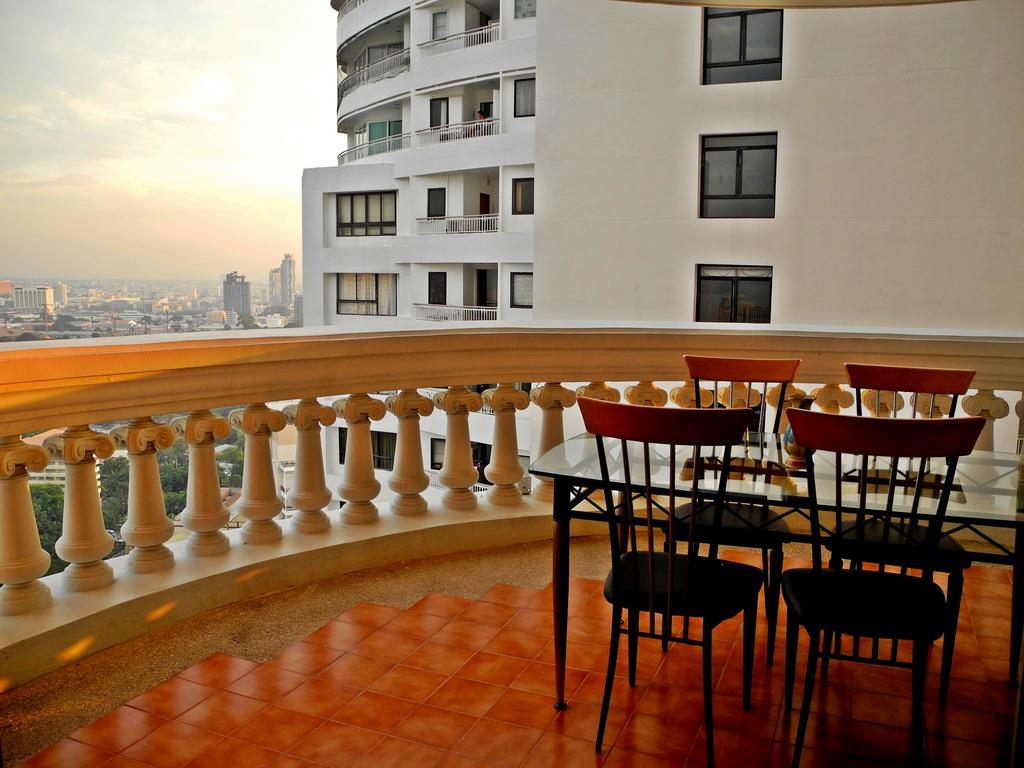 Sky Orchid Beachfront * Pattaya