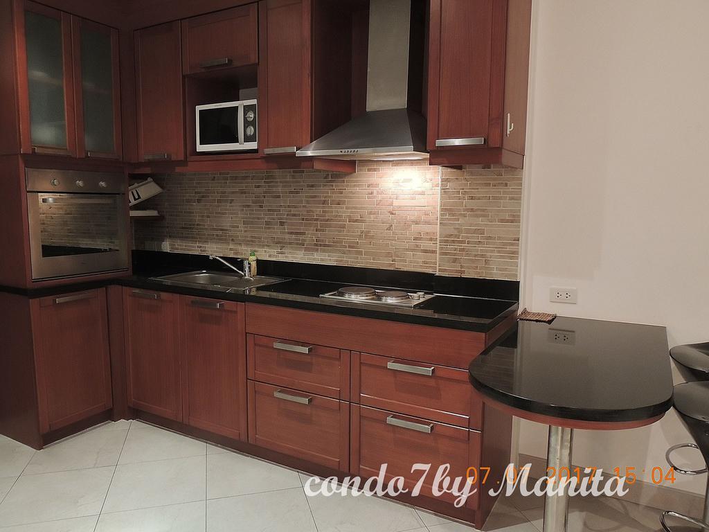 7 By Manita Apartment *