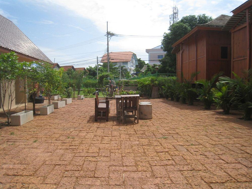 Wood House 3* Pattaya