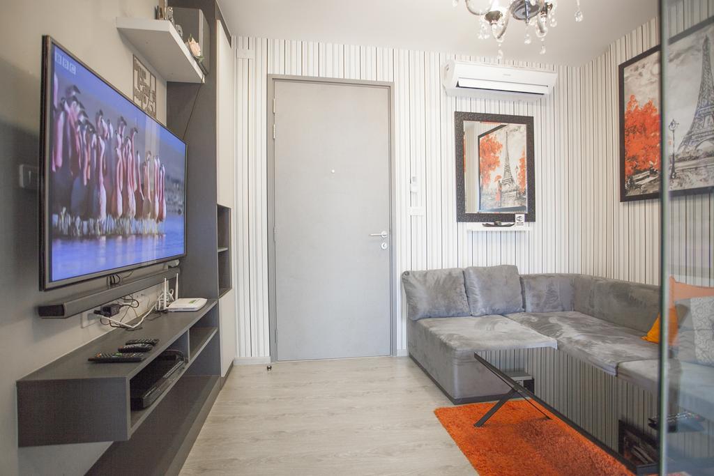 Base Apartment *