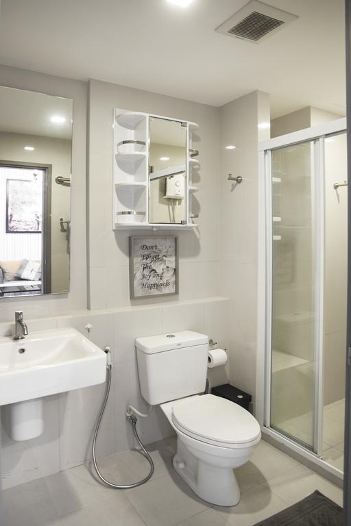 Base Apartment *