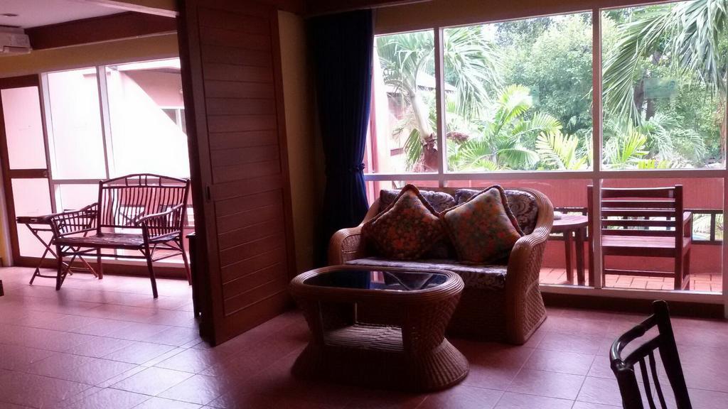 Loma & Resort