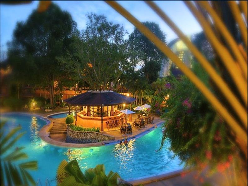 Loma & Resort