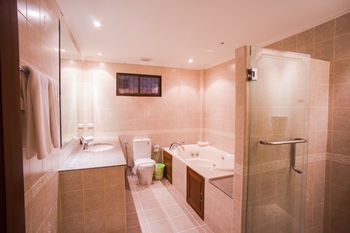Avoca Pool Hotel 4*