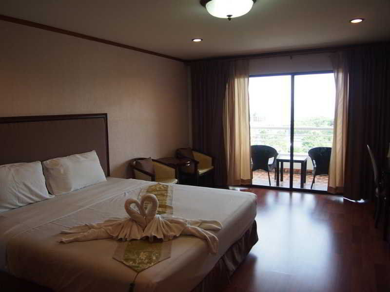 Mtc At Hill Hotel 2*