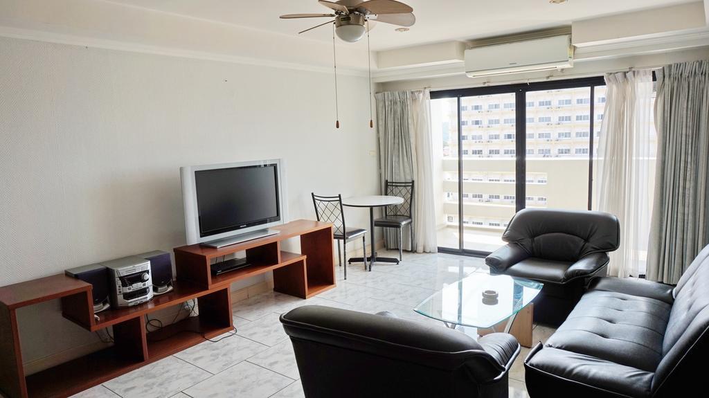 Yensabai Condotel 3* Pattaya