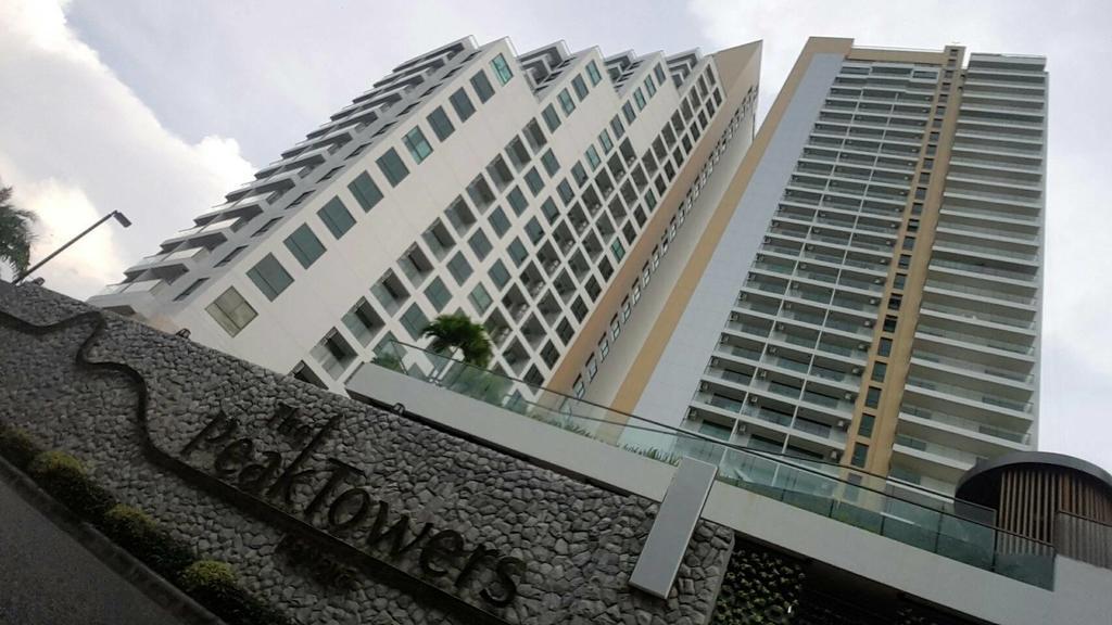 Peak Tower In Phatumnak Apartment *